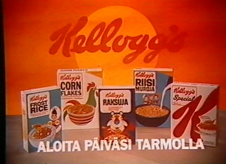 Five Kellogg’s packs under an orange sun, super reads ALOITA PÄIVÄSI TARMOLLA.